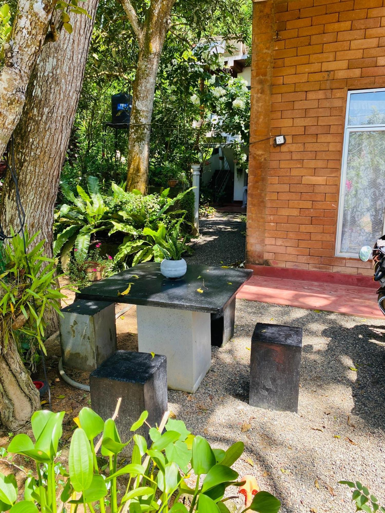Little Mount Guest House ميريسا المظهر الخارجي الصورة